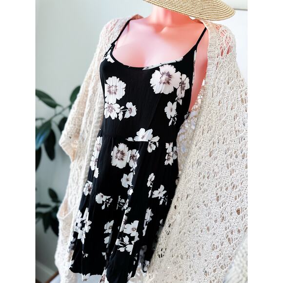 Brandy Melville Softly in Flowered Shadows jada Flowy floral print mini dress - Picture 1 of 6